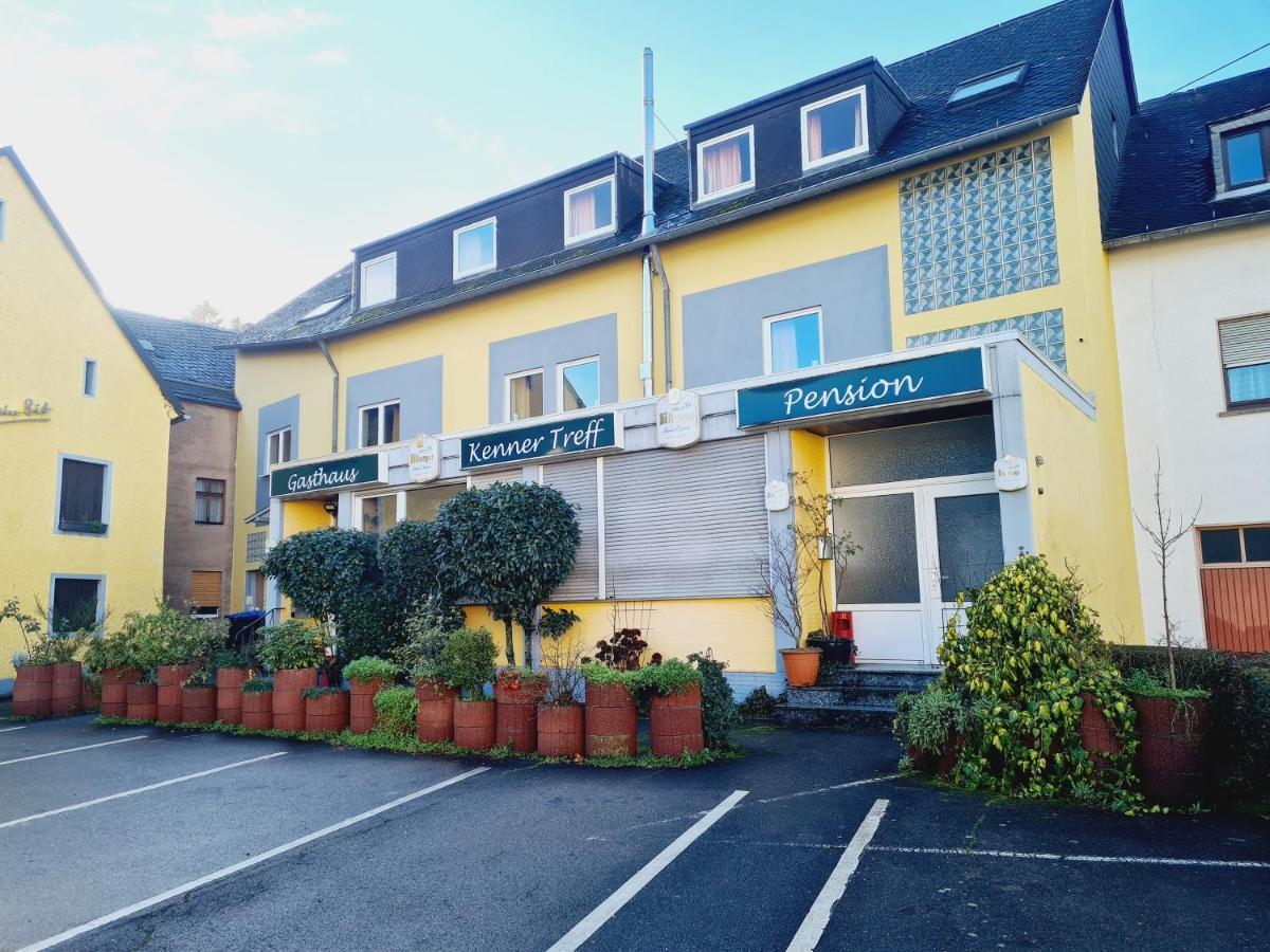 Kenner Treff Hotel Bagian luar foto