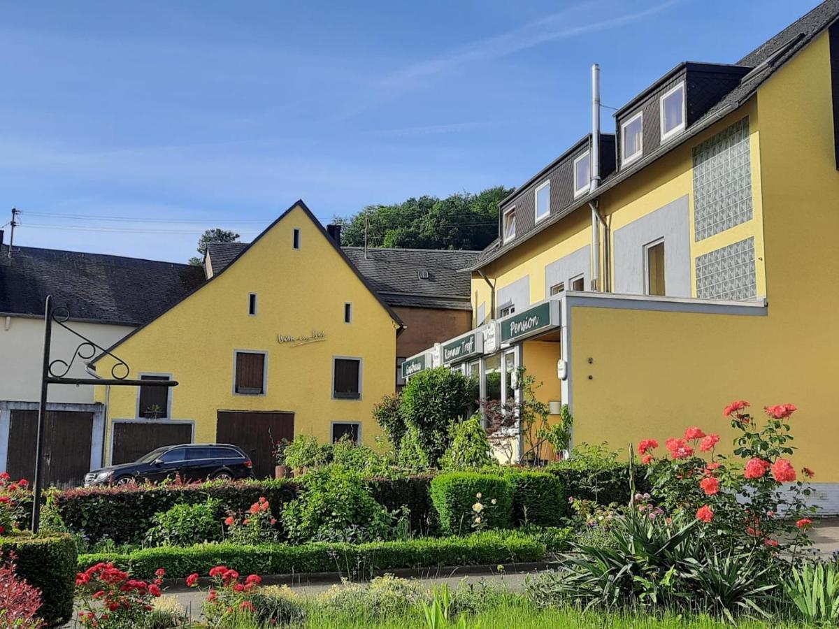Kenner Treff Hotel Bagian luar foto