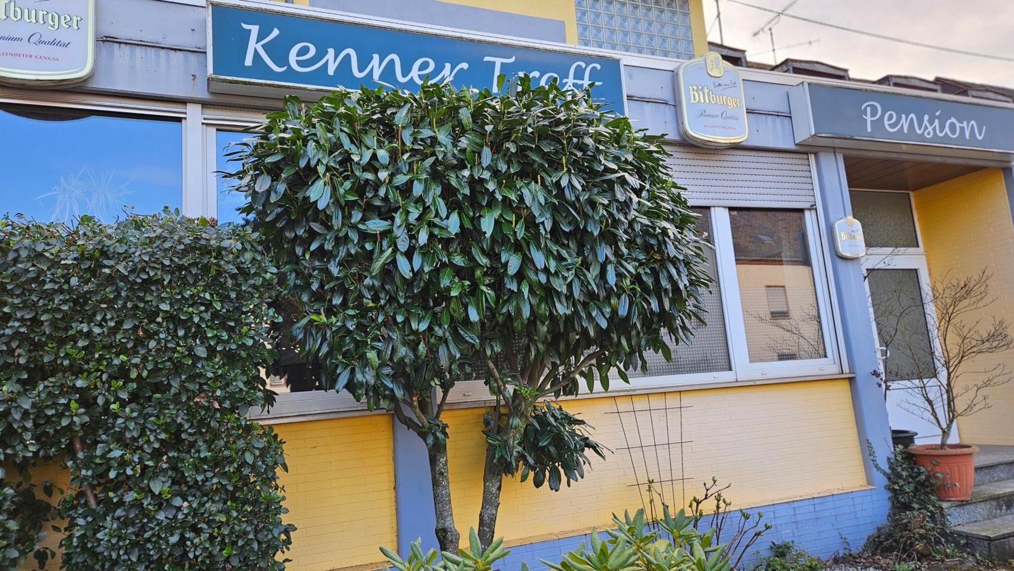 Kenner Treff Hotel Bagian luar foto